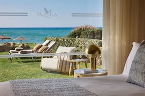 Mythica Bungalow, Beachfront | Két bảo mật tại phòng, truy cập Internet không dây miễn phí 