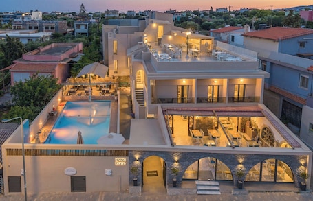 Erato Hotel