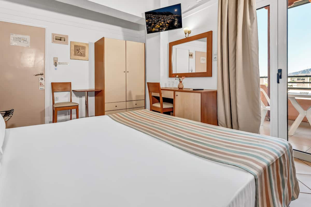 Blackout drapes, iron/ironing board, cribs/infant beds, free WiFi