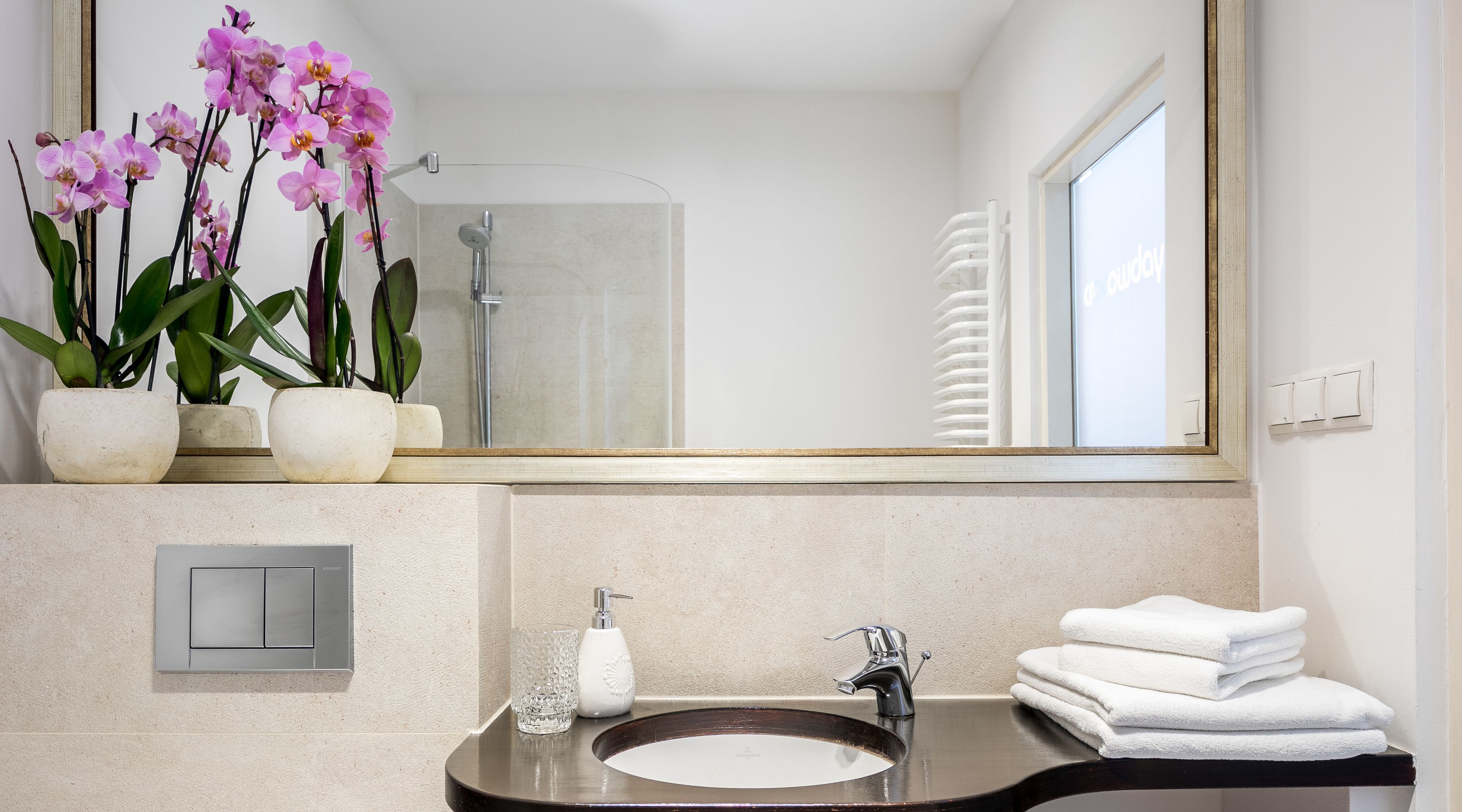 superior double room | bathroom | shower, hair dryer, towels