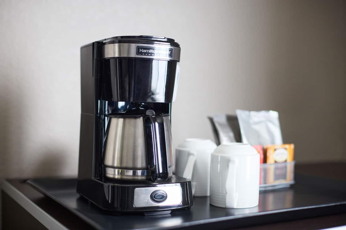 Allergitestade sÀngklÀder, bÀddmadrasser och skrivbord