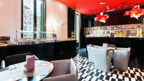 Unclassified image, 2 of 71, button - BCN Design (Barcelona)