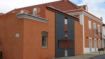 Fachada de la propiedad