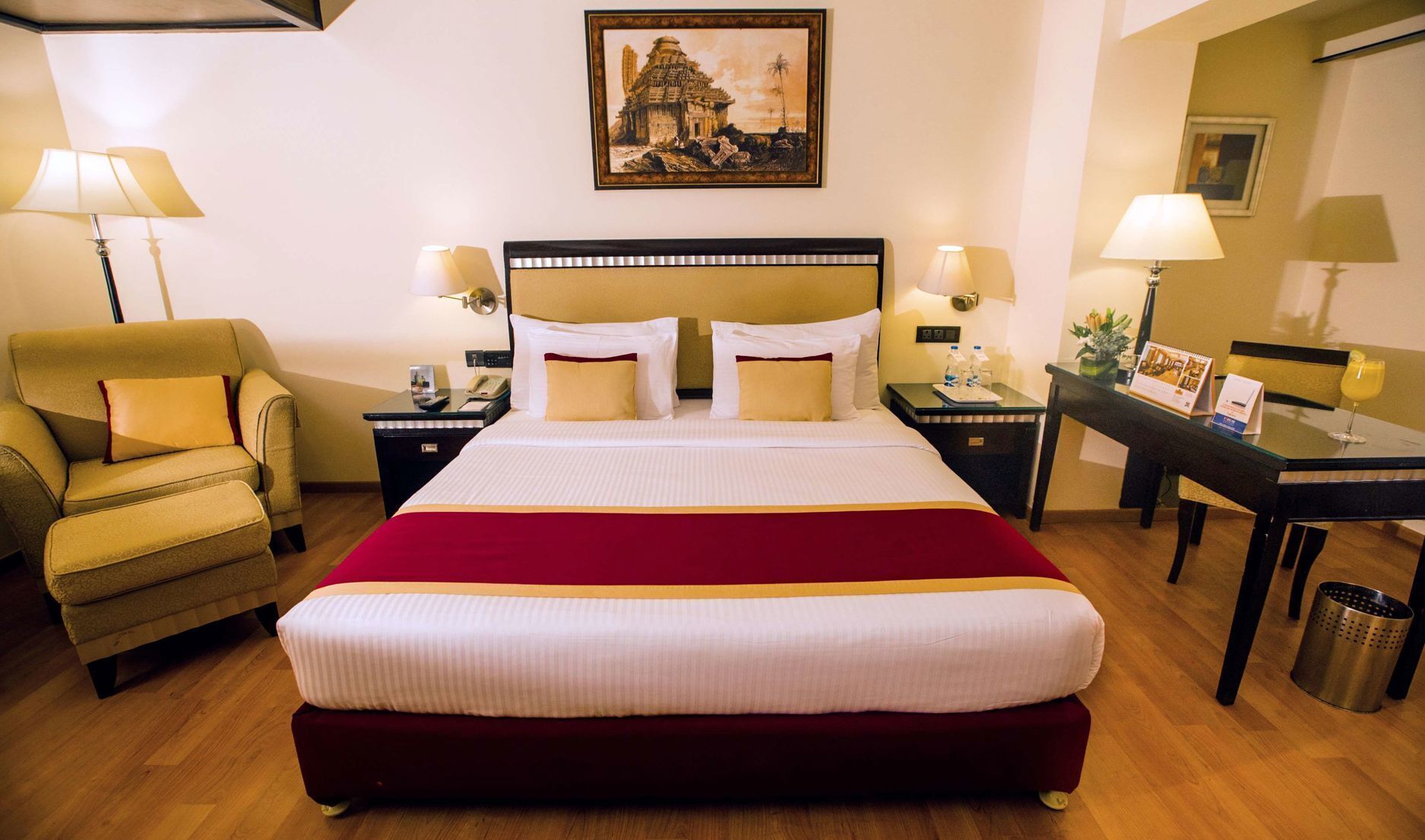 1 bedroom, premium bedding, minibar, in-room safe