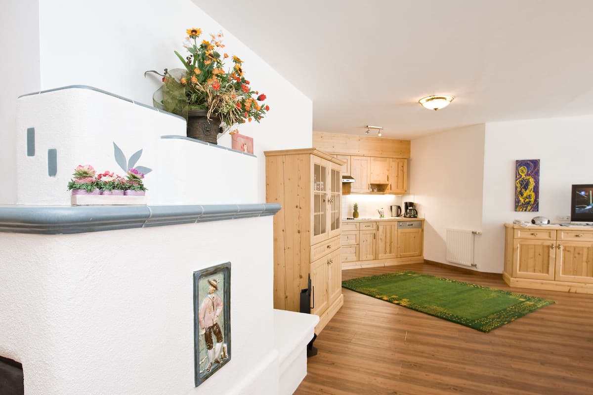 apartment, 2 bedrooms, balcony, mountain view | living area | table football, ping pong, books