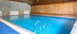 Indoor pool, pool loungers - Hotel Mirage (Cortina d'Ampezzo)