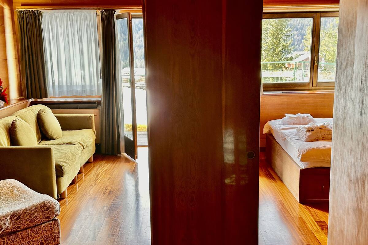 comfort suite | 1 bedroom, minibar, in-room safe, desk