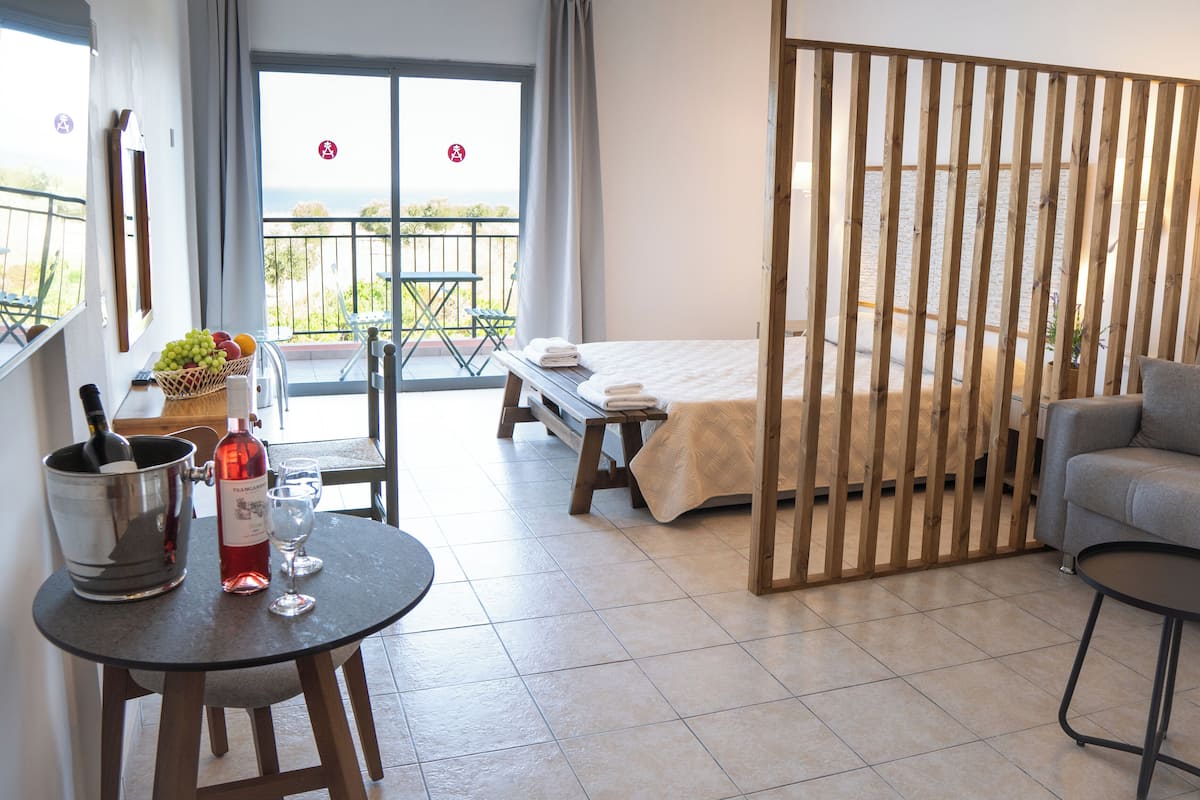 superior studio, sea view | 1 bedroom, blackout curtains, iron/ironing board, free cots/infant beds