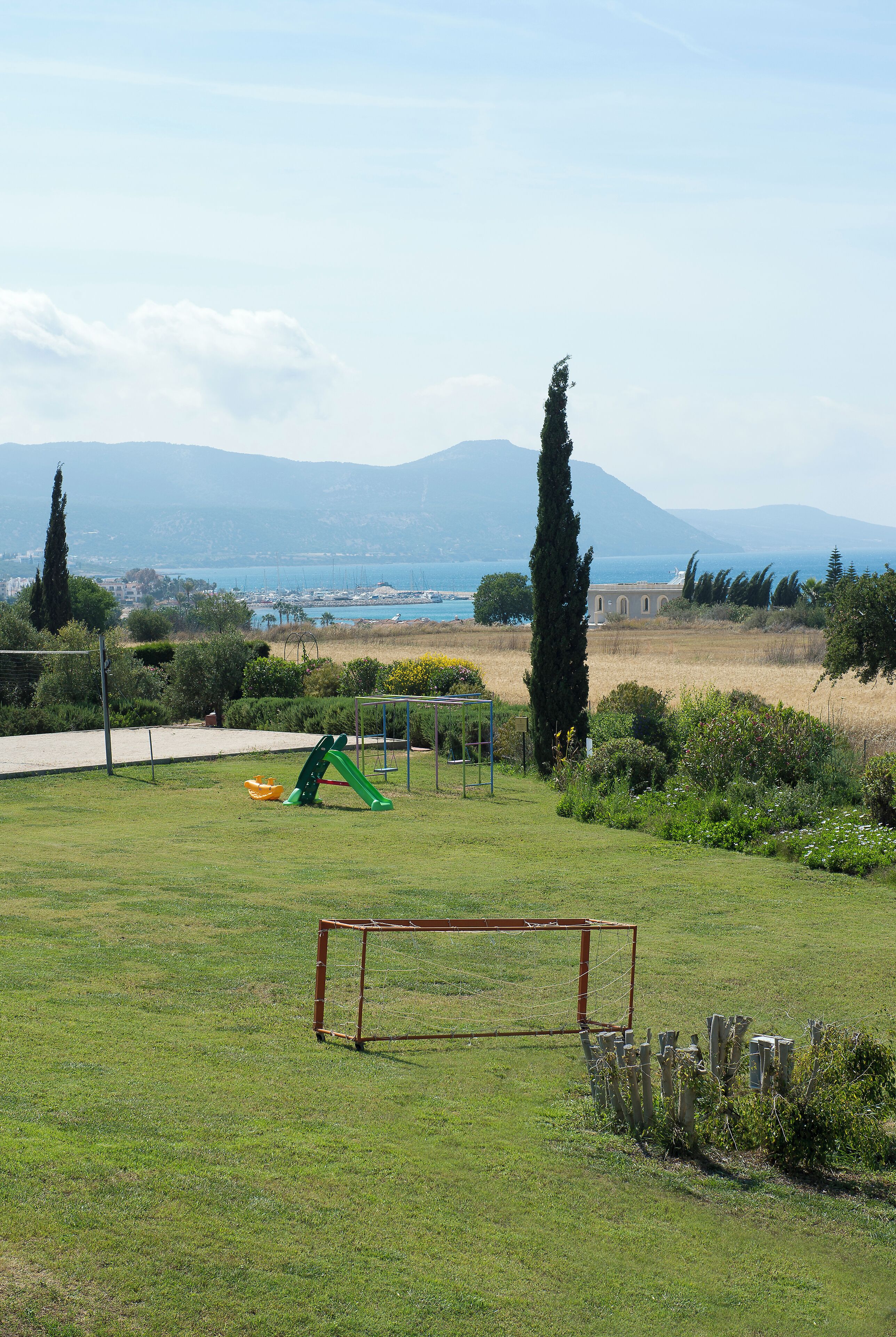 children’s play area – outdoor