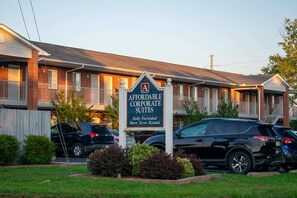 Exterior - Affordable Suites Concord (Concord)