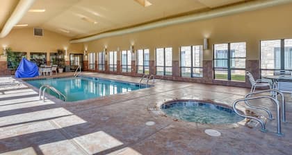 Comfort Inn & Suites Russellville I-40