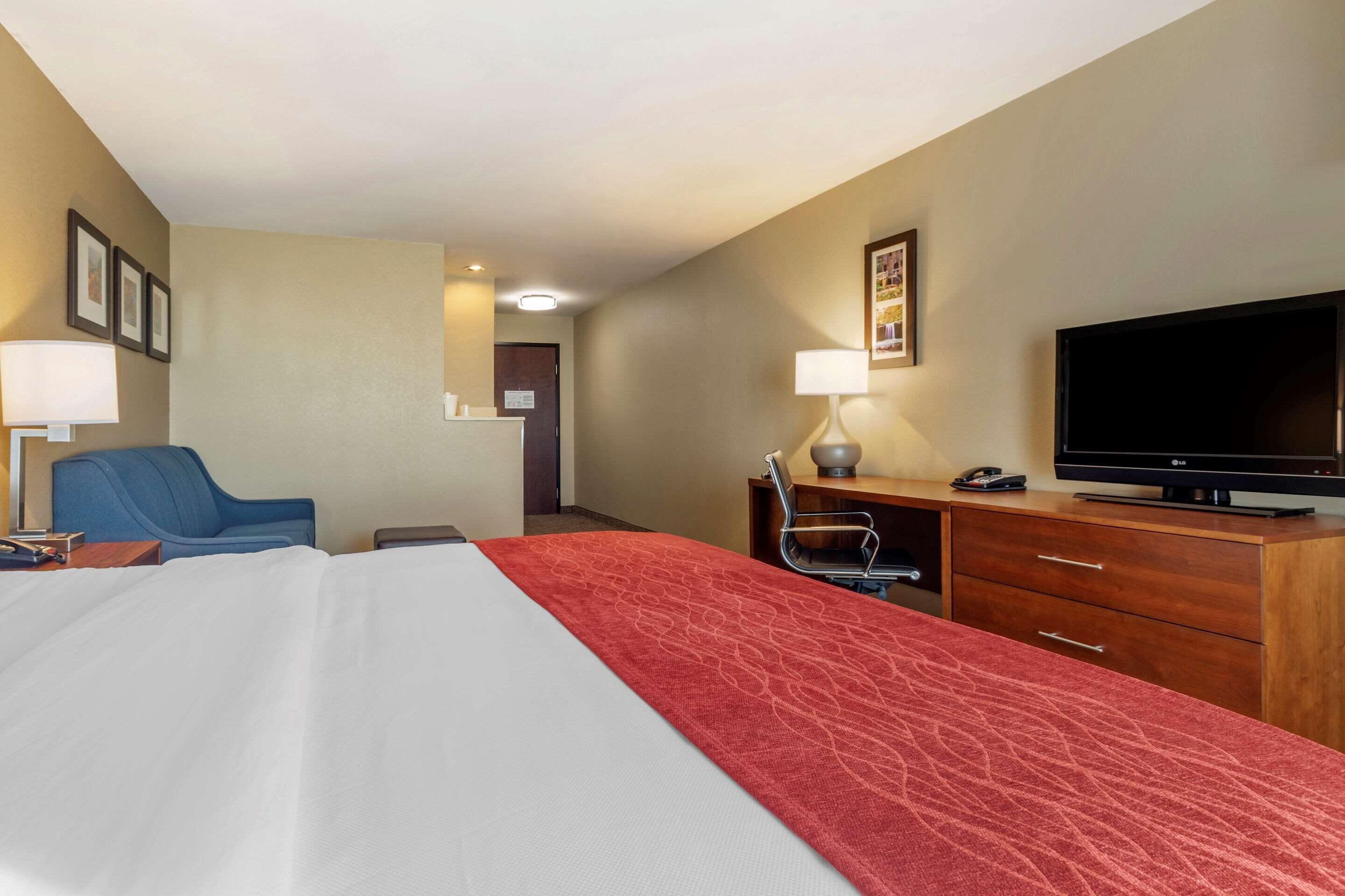 suite, 1 king bed with sofa bed, accessible, non smoking | desk, blackout curtains, iron/ironing board, free wifi