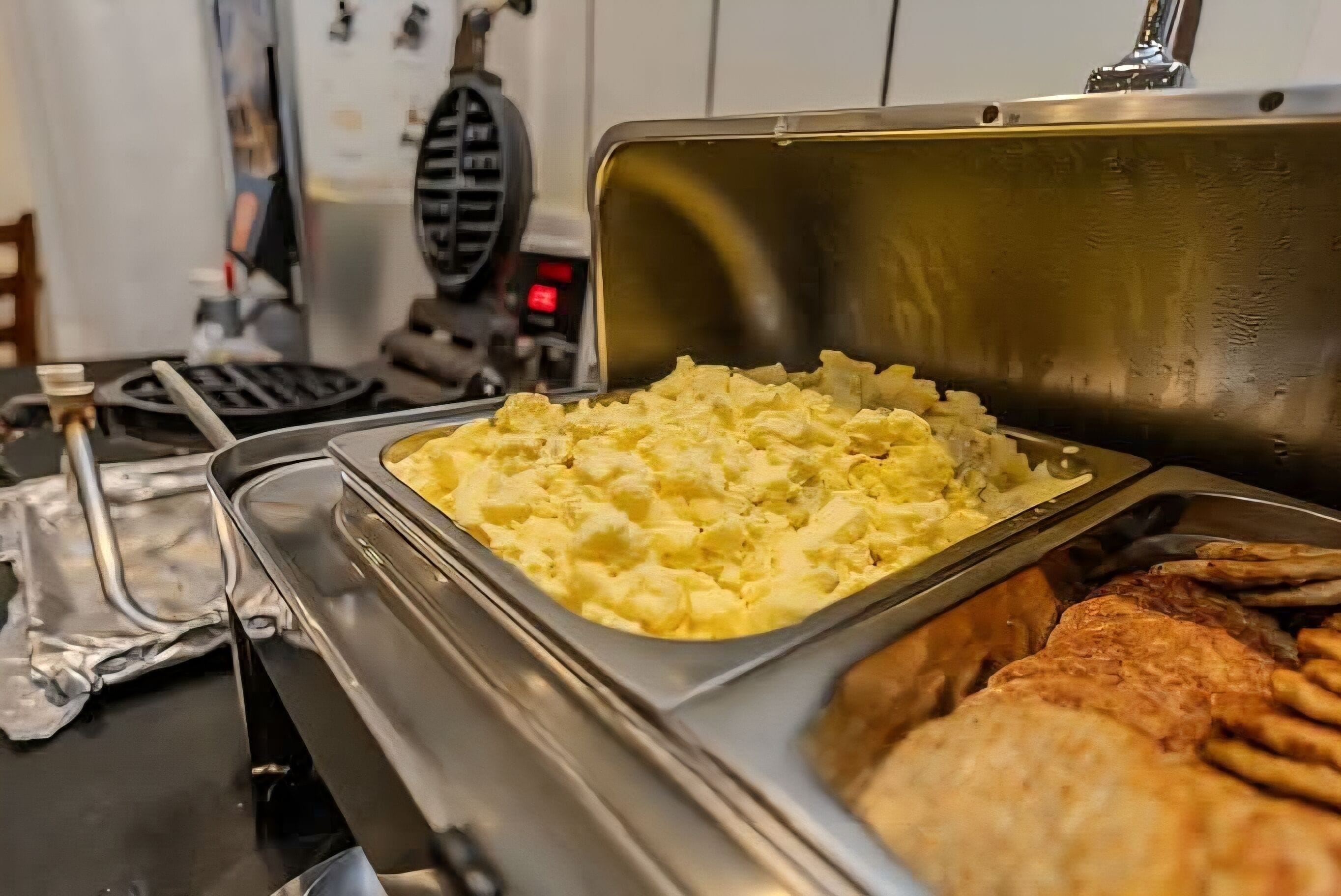 Daily to-go breakfast (USD 1 per person)