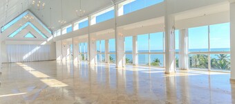 Comfort Inn & Suites Levittown