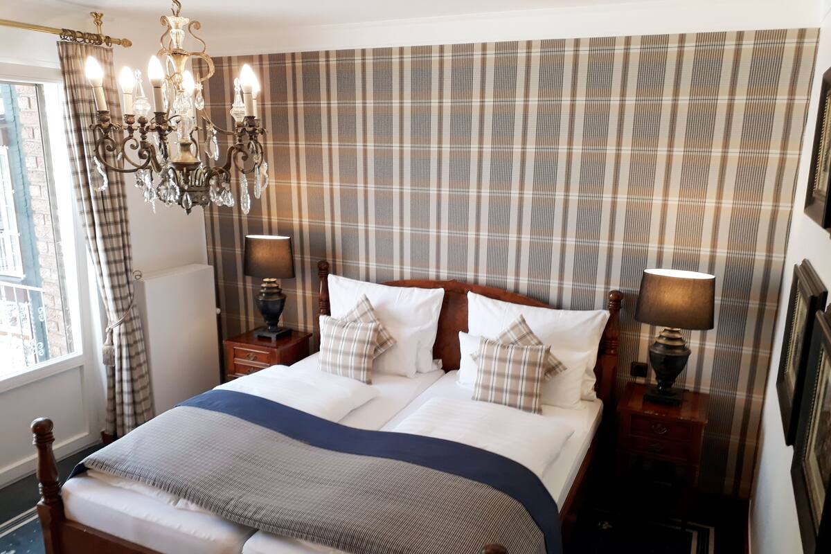 Superior Double Room | 1 bedroom, hypo-allergenic bedding available, desk, blackout drapes