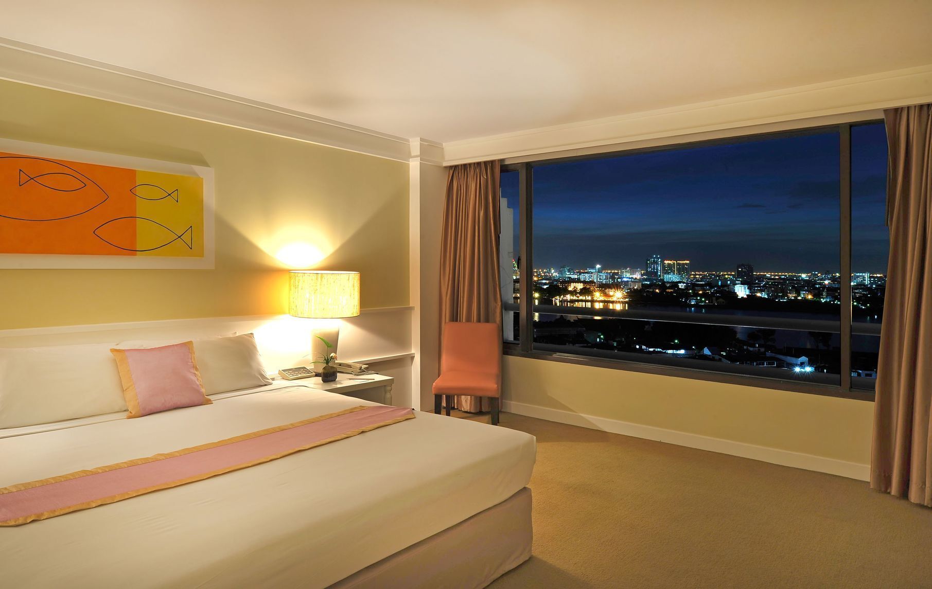 Premium bedding, minibar, in-room safe, blackout drapes
