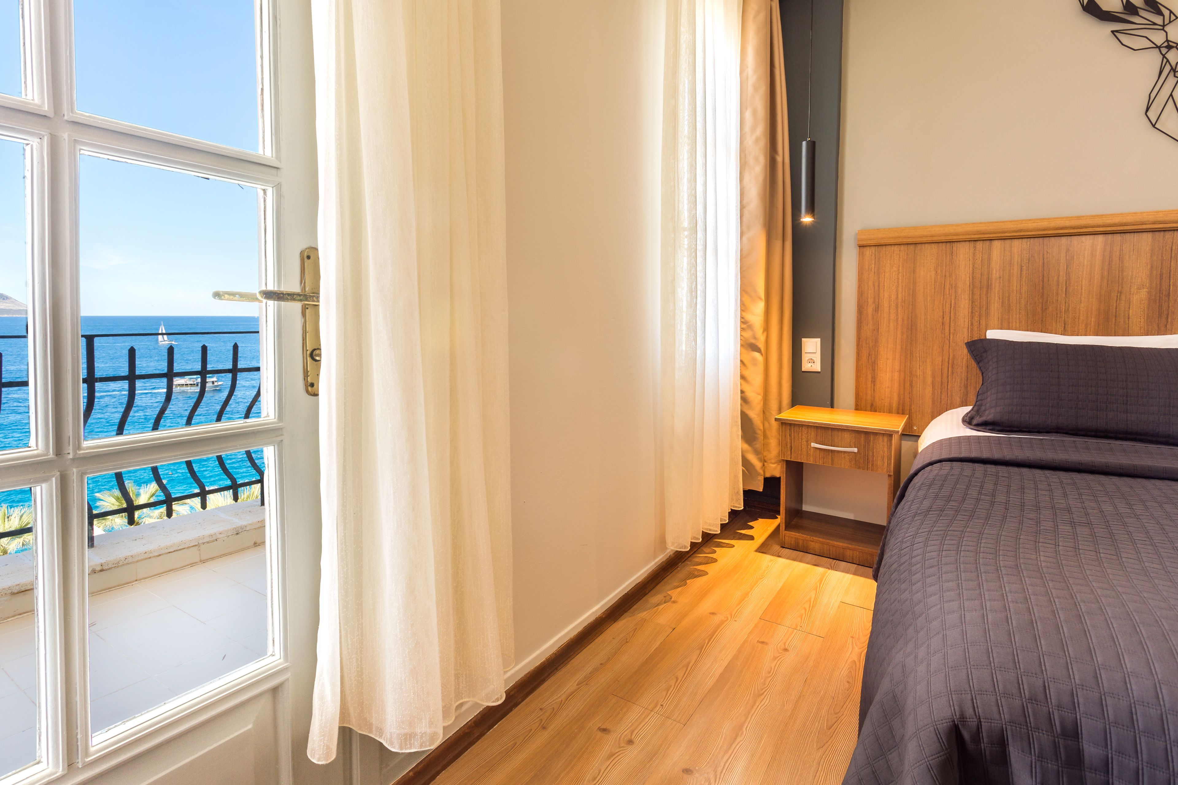 standard room, sea view | egyptian cotton sheets, premium bedding, minibar, in-room safe