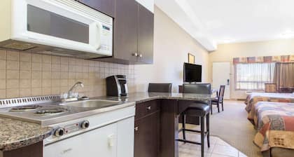 Ramada by Wyndham Pincher Creek