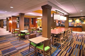 Café da manhã continental grátis