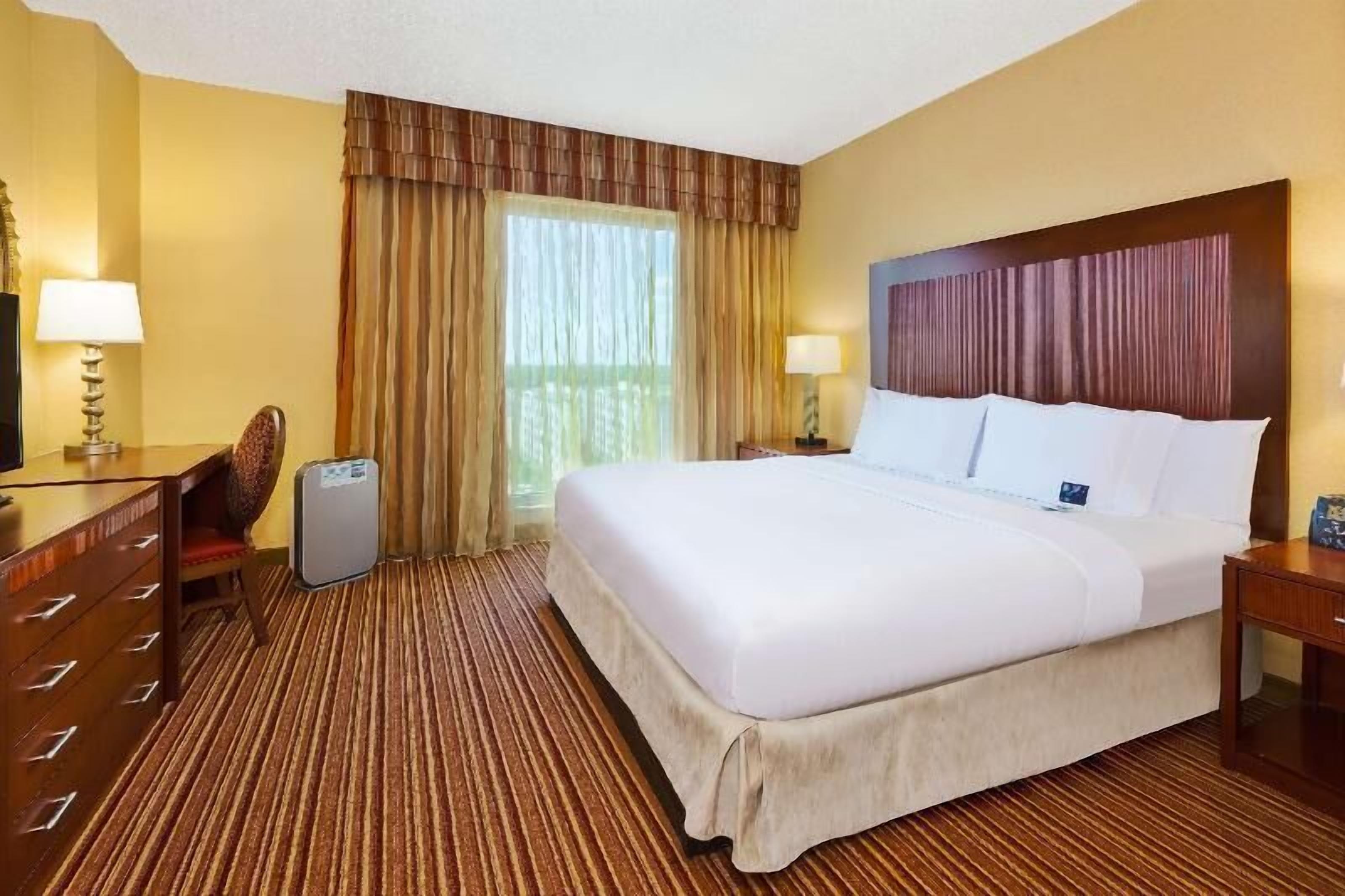 1 chambre, coffres-forts dans les chambres, bureau