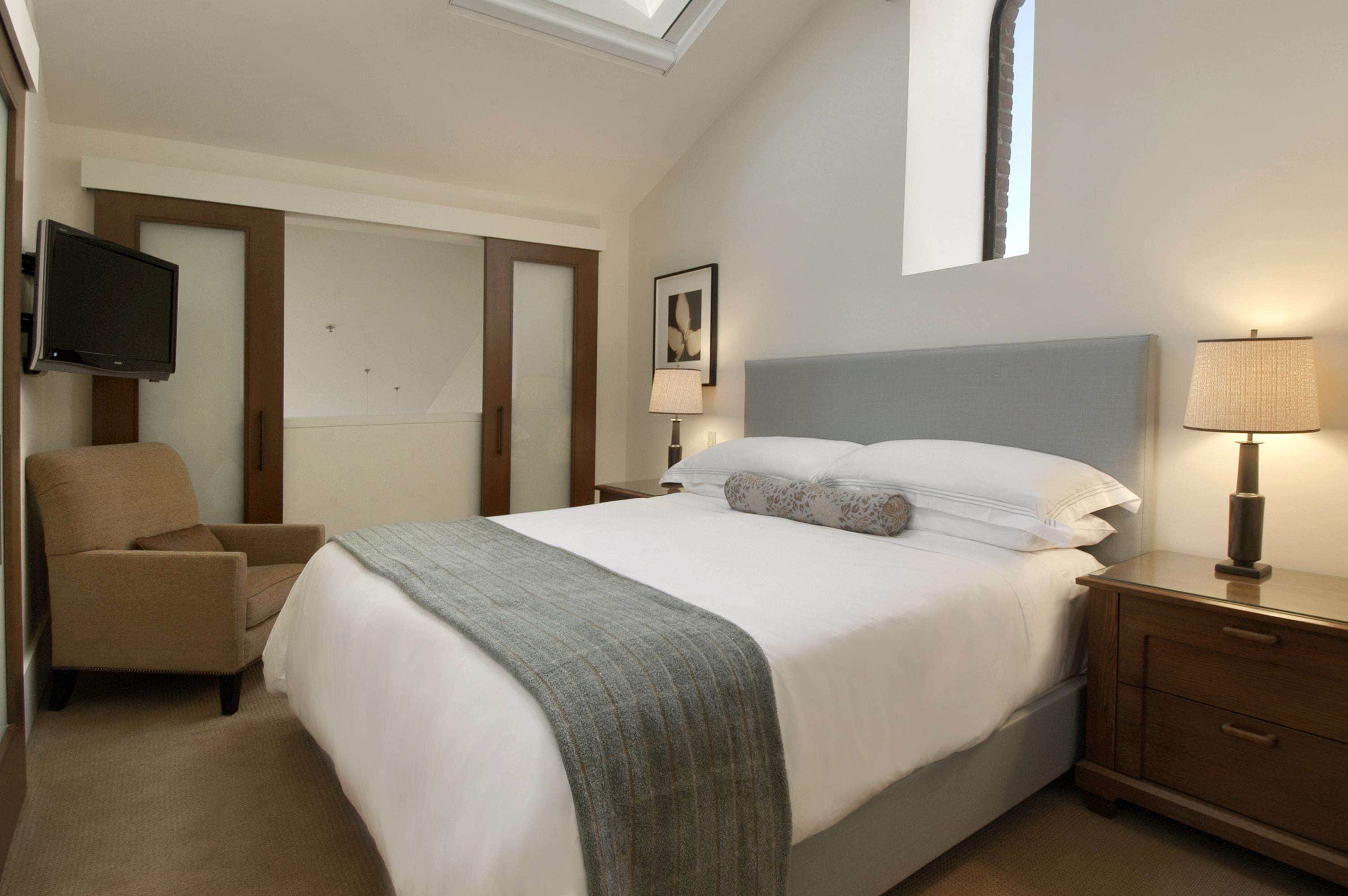 frette italian sheets, premium bedding, pillow-top beds, in-room safe