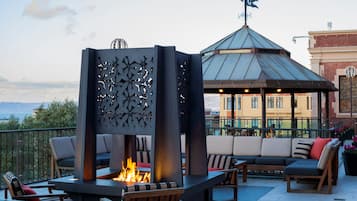 Room, 2 Bedrooms, Bay View (Residence 2 King) | Terrace/patio