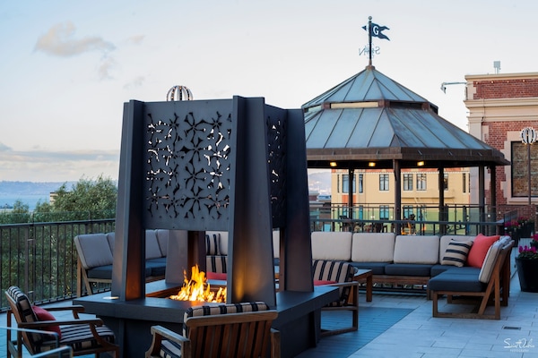 Room, 2 Bedrooms, Bay View (Residence 2 King) | Terrace/patio