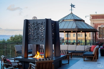 Fairmont Heritage Place, Ghirardelli Square