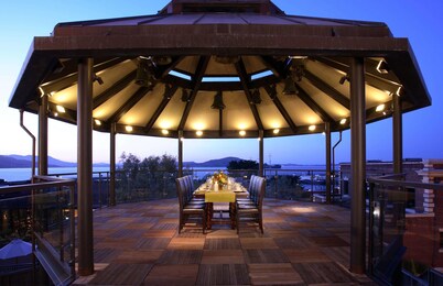 Fairmont Heritage Place, Ghirardelli Square