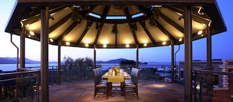 Fairmont Heritage Place, Ghirardelli Square