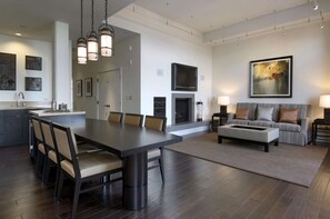 Room, 2 Bedrooms, Bay View (Residence 2 King)