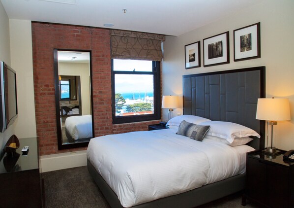 Frette Italian sheets, premium bedding, pillow-top beds, in-room safe