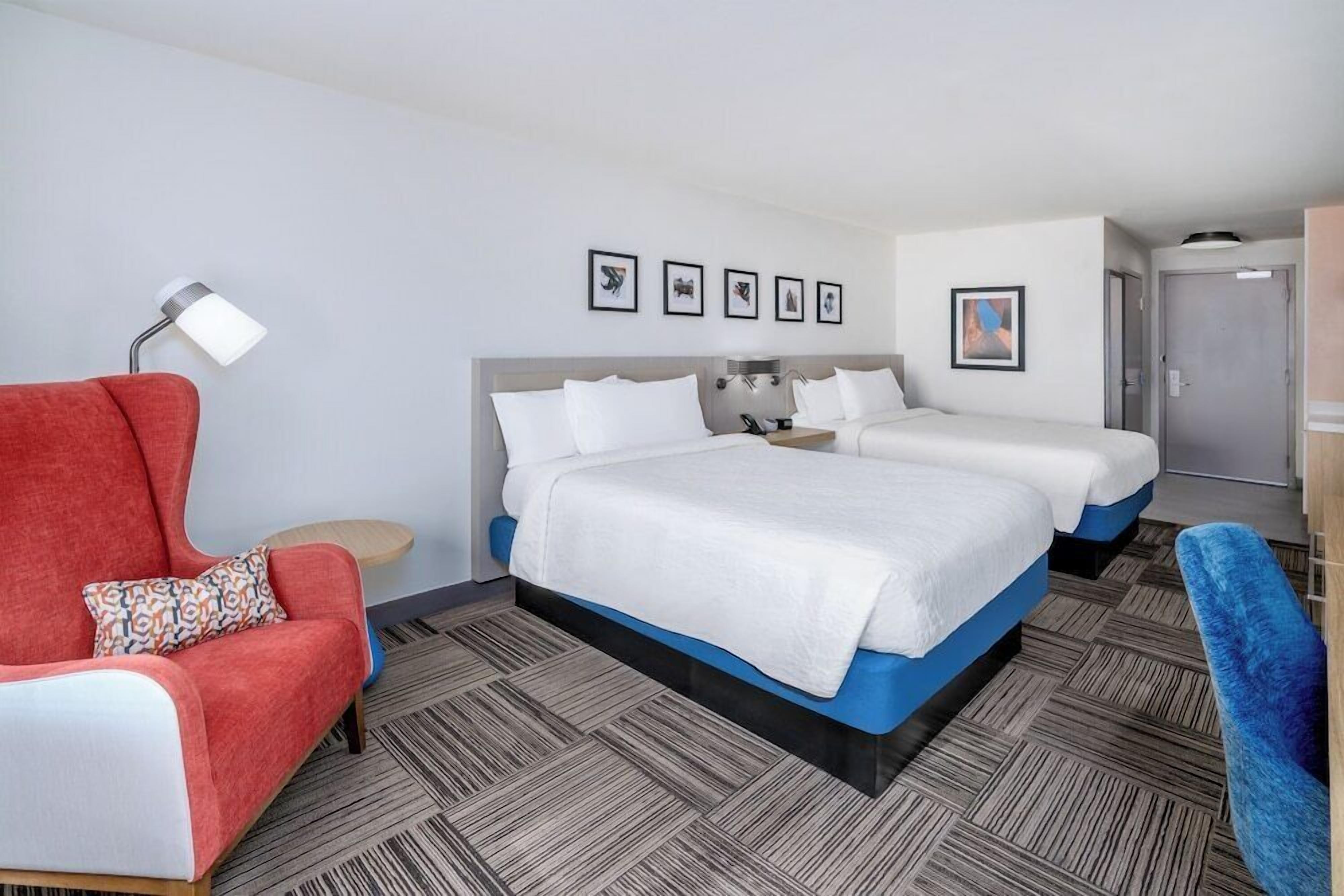 Blackout drapes, iron/ironing board, free WiFi, bed sheets
