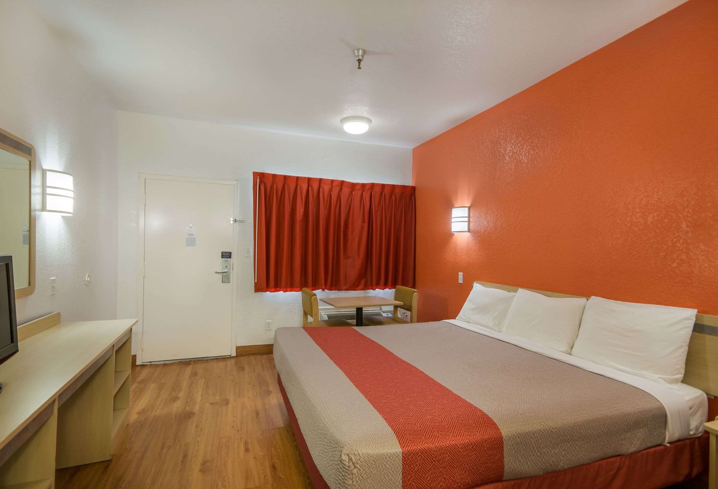 Desk, iron/ironing board, free WiFi, bed sheets