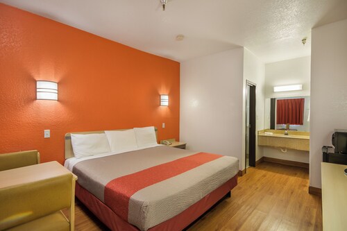 Americas Best Value Inn & Suites Humble