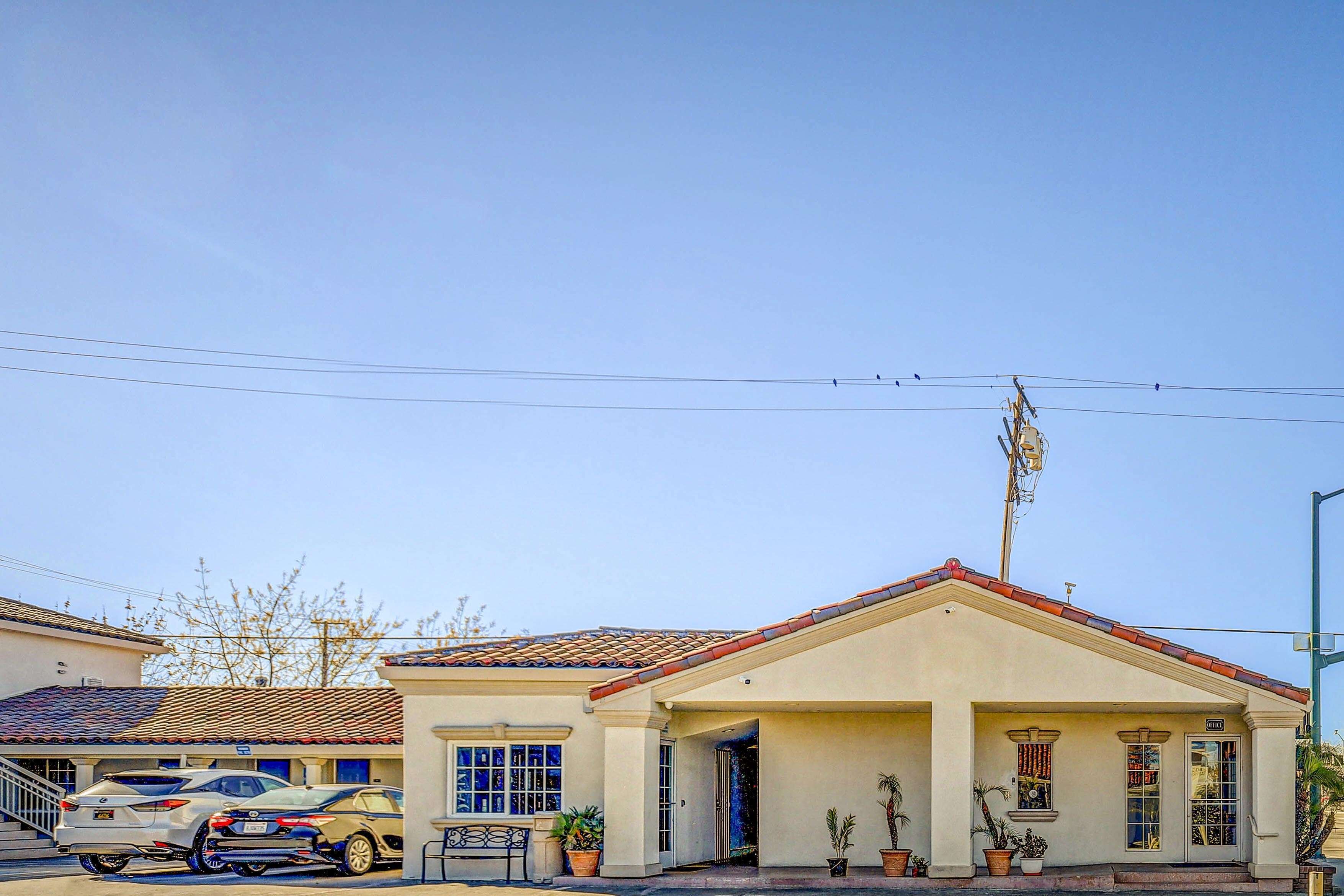 Mặt tiền nơi lưu trú