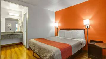 Desk, blackout drapes, iron/ironing board, free WiFi