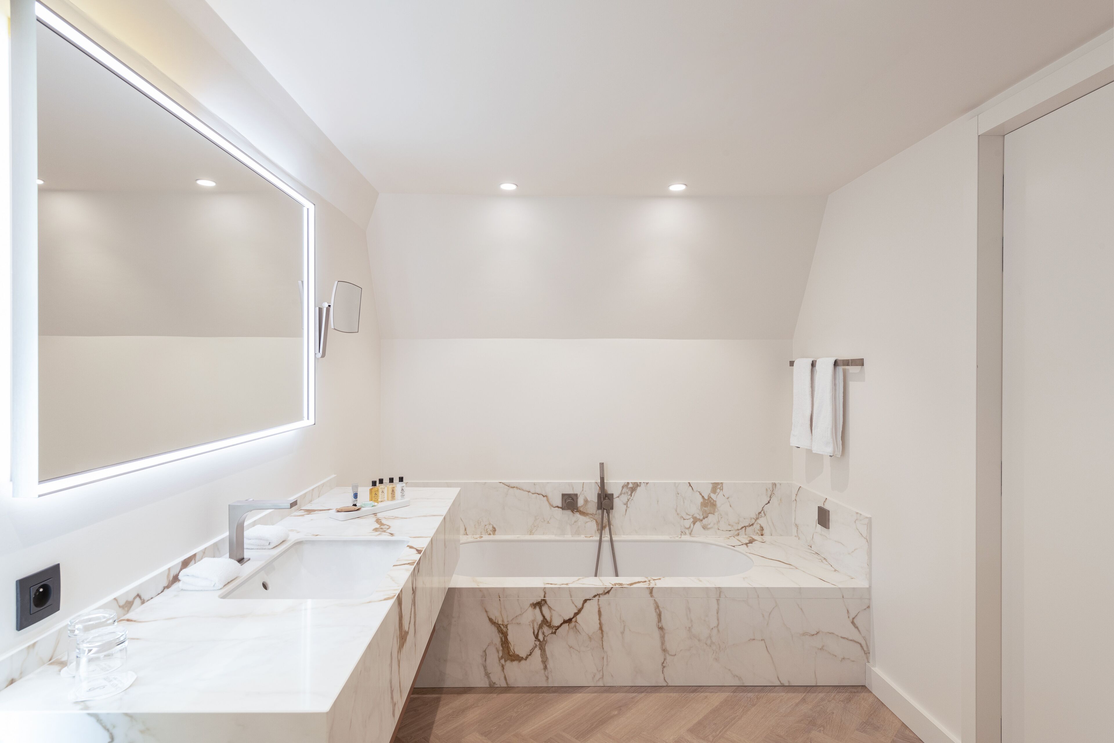 Photo - Dukes' Palace Brugge - by Dukes' Hotel Collection