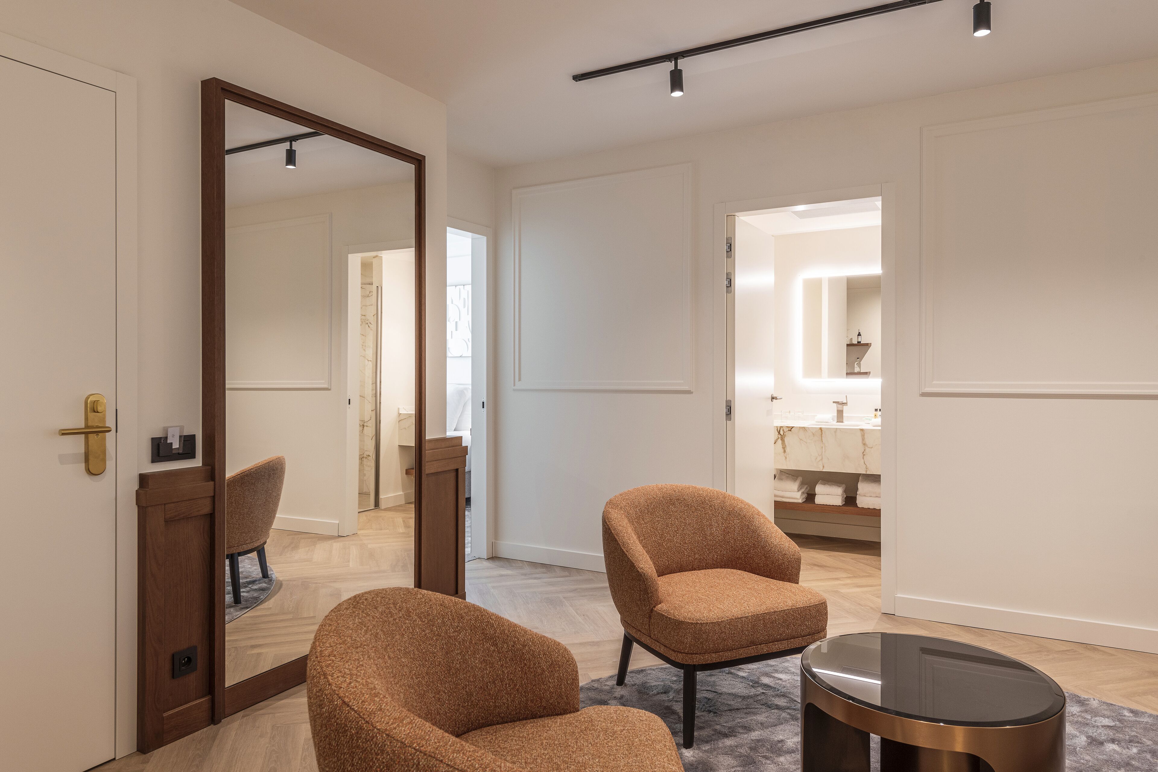 family suite, 2 bedrooms | 1 bedroom, premium bedding, minibar, in-room safe