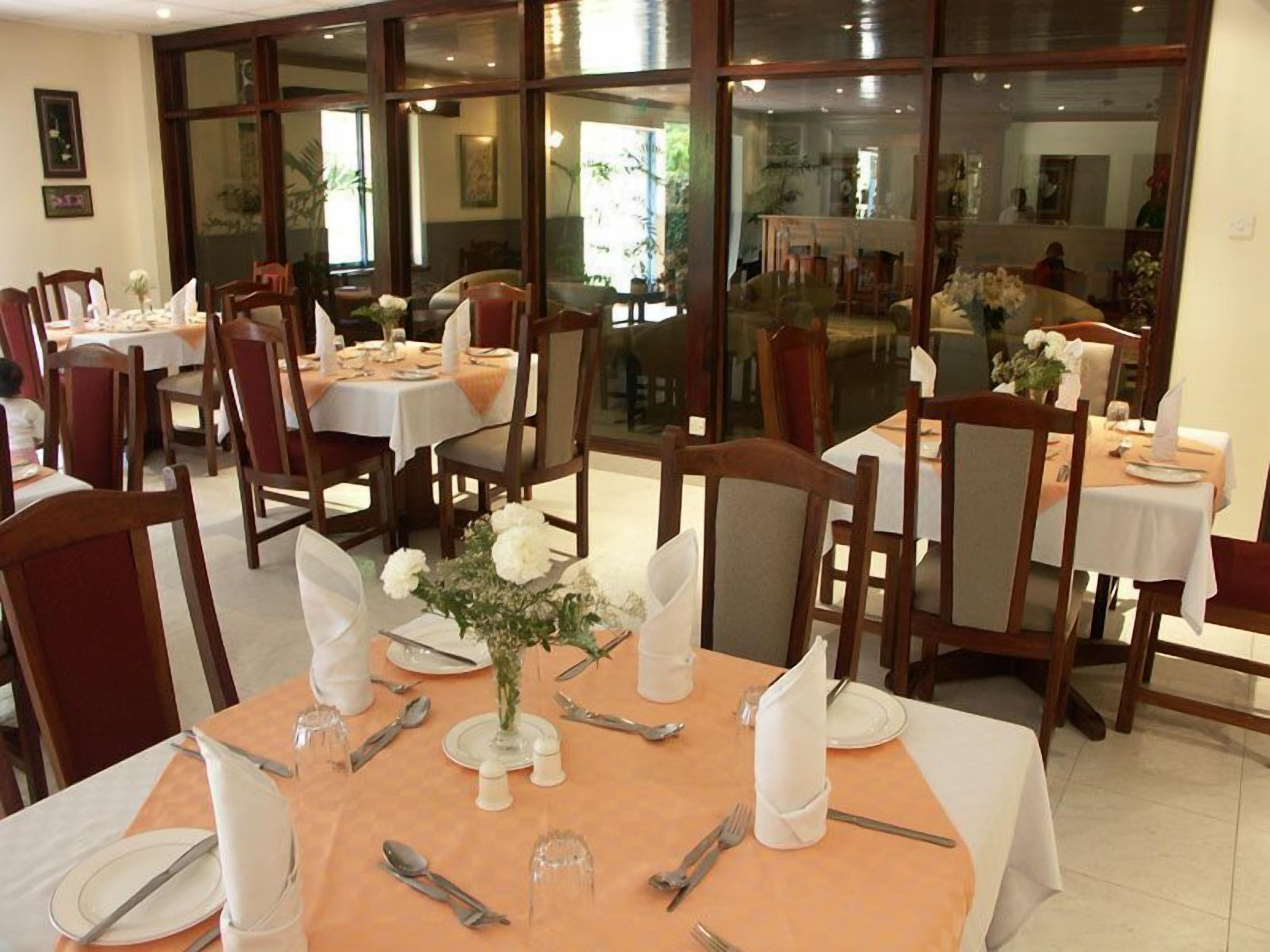 Photo - La Mada Hotel