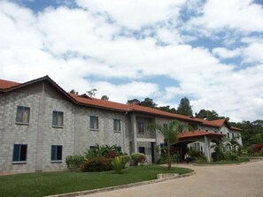 Exterior - La Mada Hotel (Nairobi)