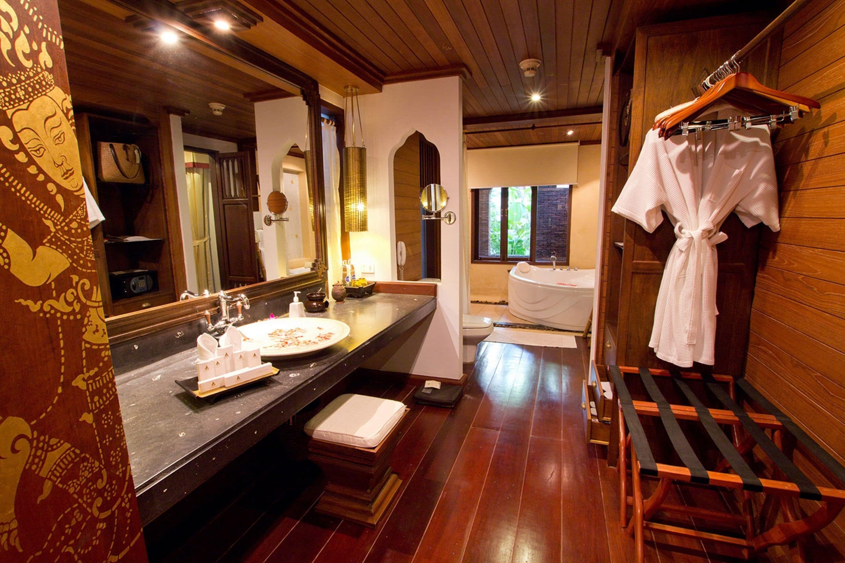 royal suite sea view | bathroom | separate bathtub and shower, free toiletries, hair dryer, bathrobes