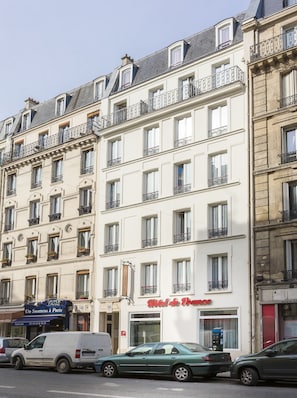 Façana frontal de l'allotjament