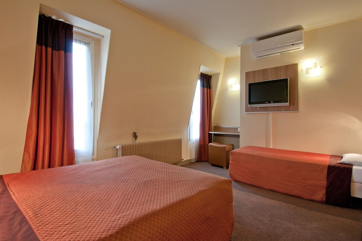 Coffres-forts dans les chambres, bureau