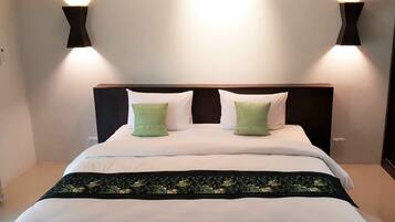 ห้องสแตนดาร์ด | มินิบาร์, ตู้นิรภัยในห้องพัก, Wi-Fi ฟรี, ผ้าปูที่นอน