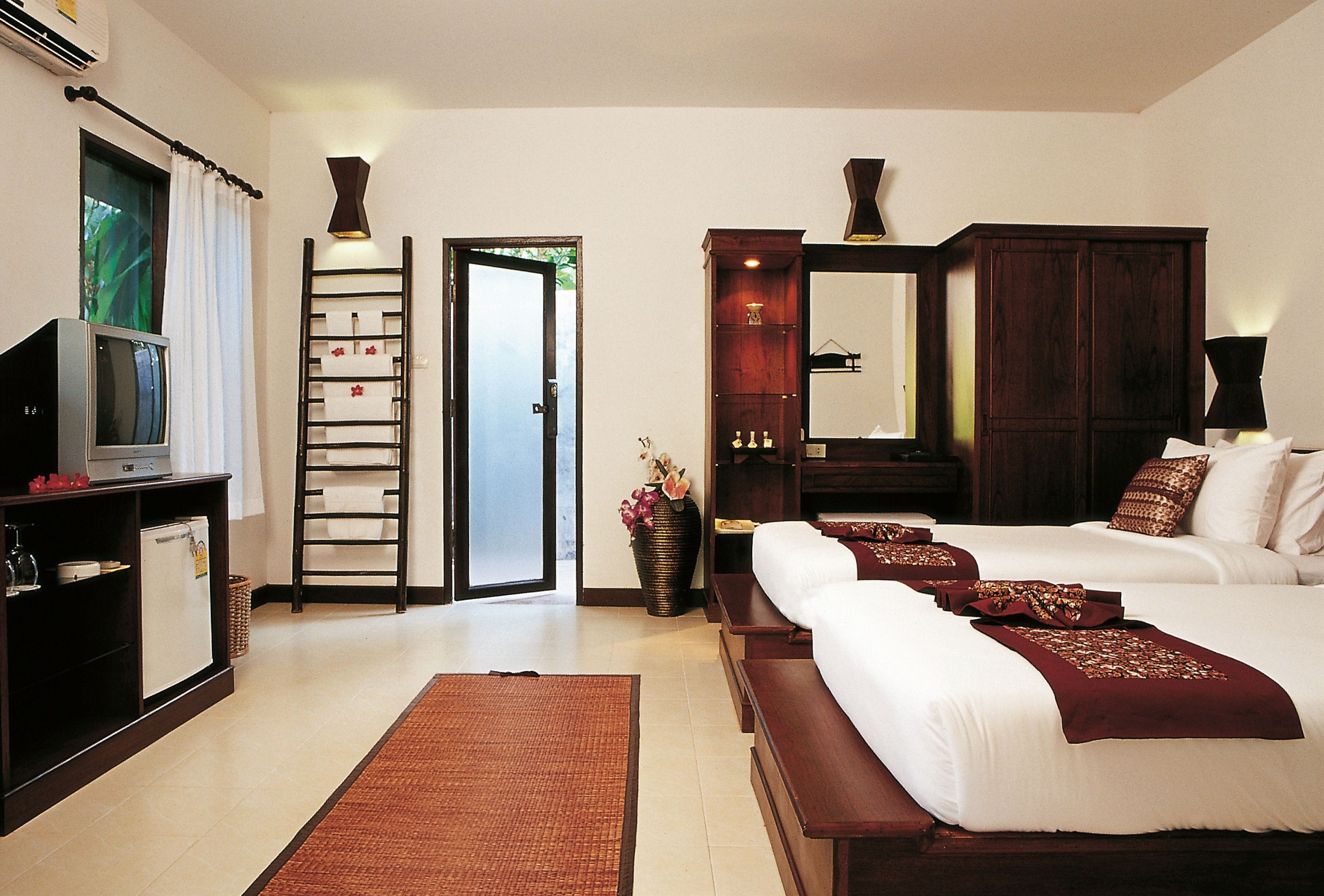 superior twin room | minibar, in-room safe, free wifi, bed sheets