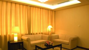 Room - New Tai Garden Hotel (Xishuangbanna Dai)