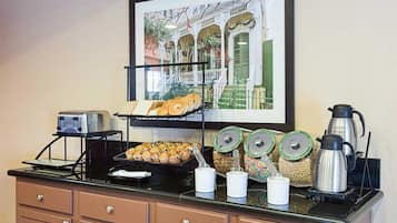 Gratis frukostbuffé varje dag