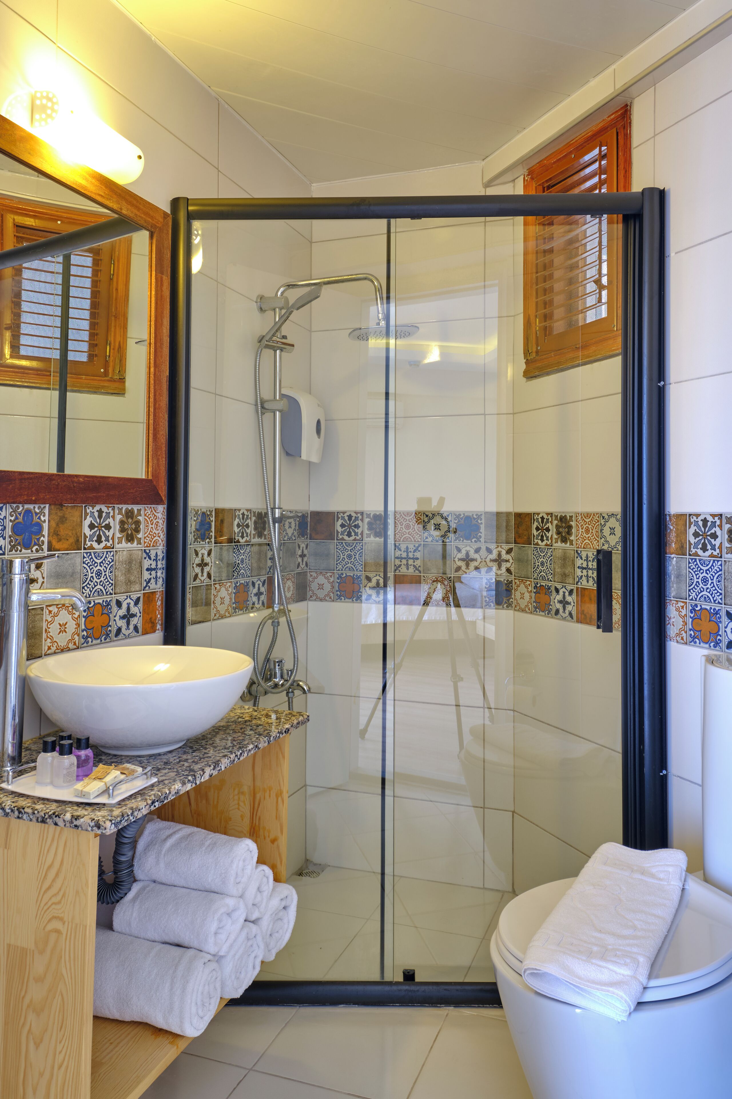 junior suite, 1 bedroom, sea view | bathroom | shower, rainfall showerhead, free toiletries, hair dryer