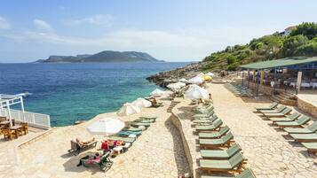 Private beach, sun loungers, beach umbrellas, beach towels